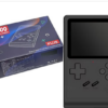 CONSOLA DE JUEGOS GB300 8GB 6000 JUEGOS MAME GAMEBOY MEGADRIVE FAMICOM FAMILY 3 PULGADAS 640X480 BATERIA 18650 BOX -INCLUYE CABLE TIPO C Y RCA PARA CONECTAR AL TV-